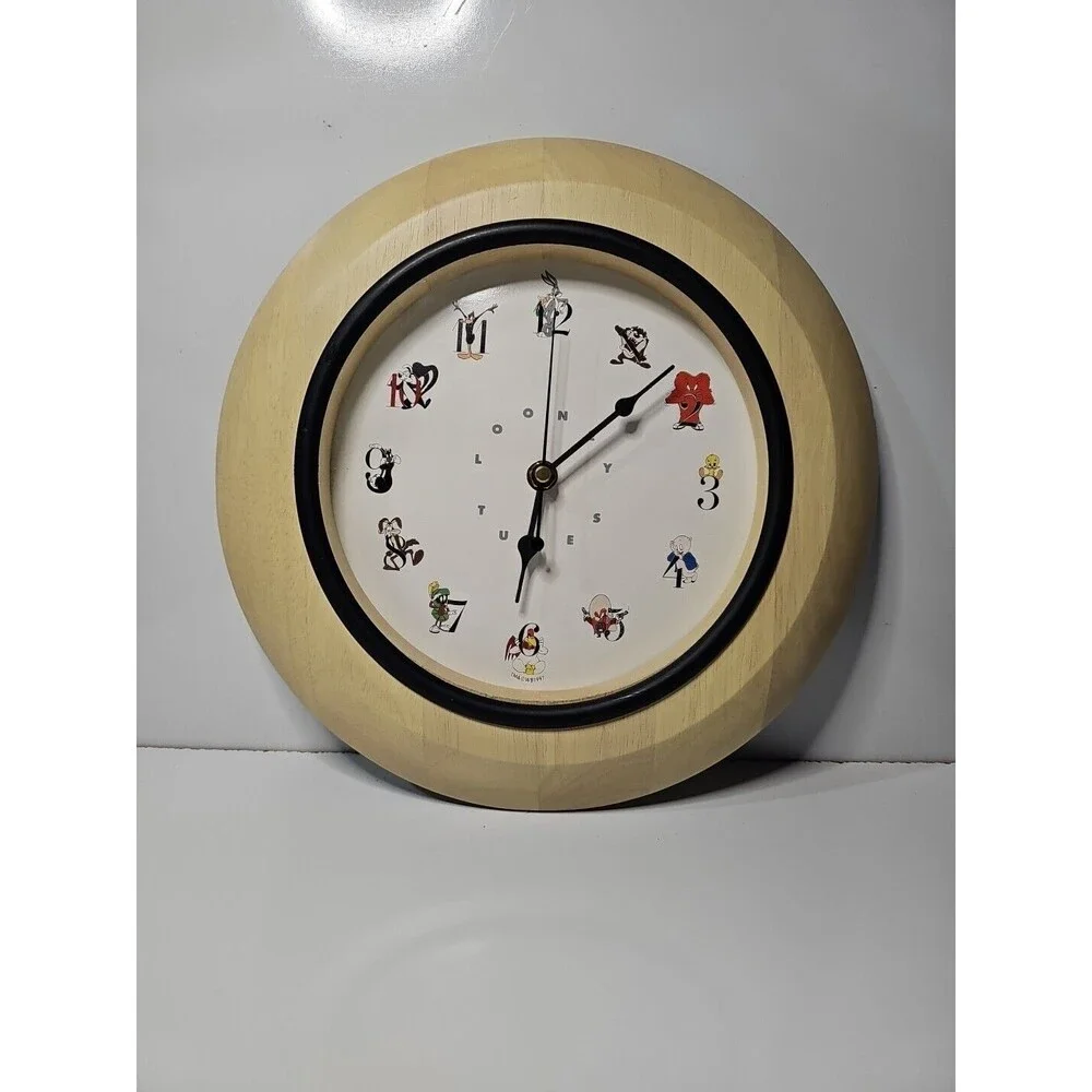 Rare Looney Tunes Wall Clock Warner Bros. Vintage 1997 Works Perfect